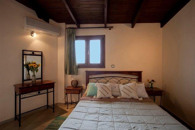 Peloponnészosz-félsziget utazás Polydor Apartmanház-TOLO