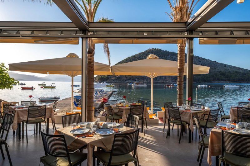 Peloponnészoszi-félsziget utazás Hotel Dolphin