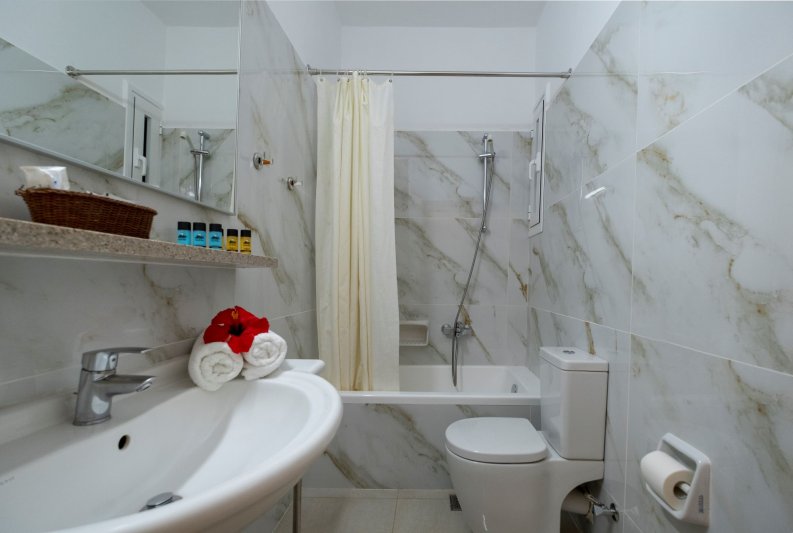 Peloponnészoszi-félsziget utazás Hotel Dolphin