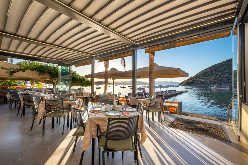 Peloponnészoszi-félsziget utazás Hotel Dolphin