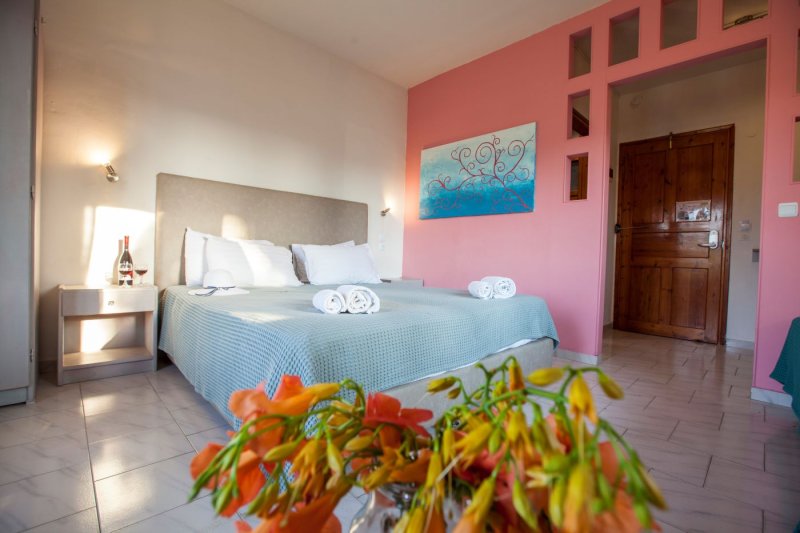 Rodosz utazás John & Mary apartmanház