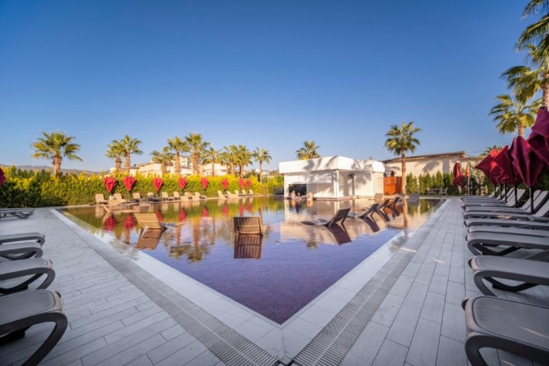 Alanya utazás Serenity Queen Hotel