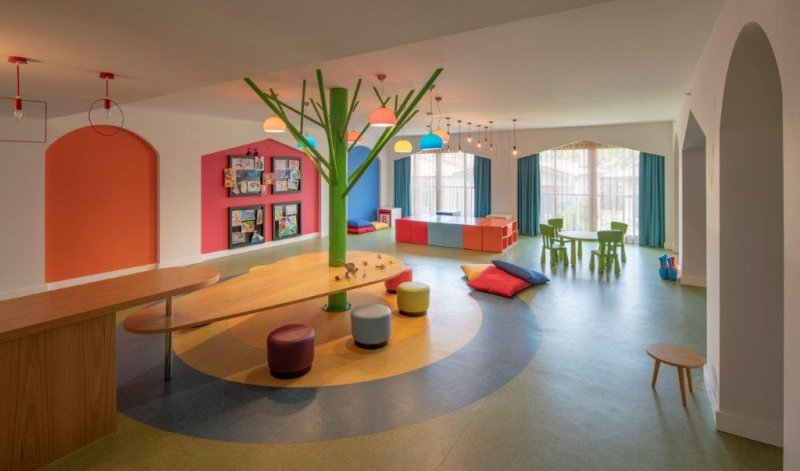 Side utazás Acanthus & Cennet Barut Collection