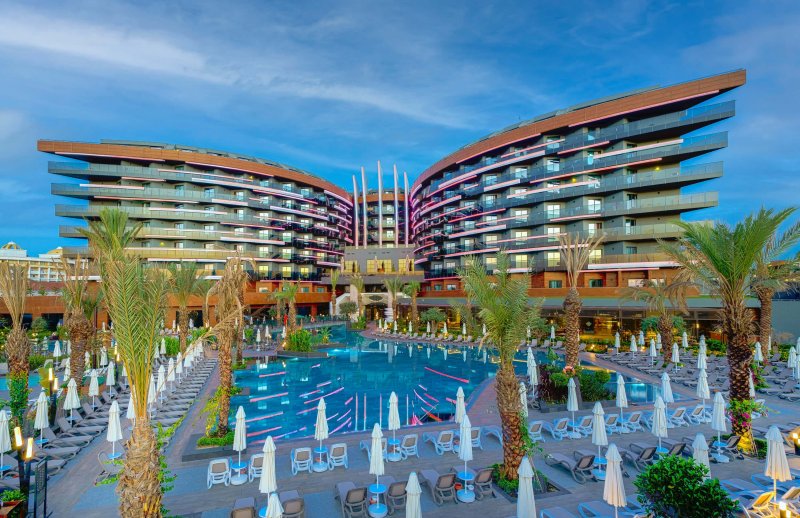 Side utazás Kirman Premium Calyptus Resort & Spa