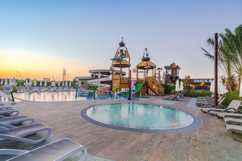 Side utazás Kirman Premium Calyptus Resort & Spa