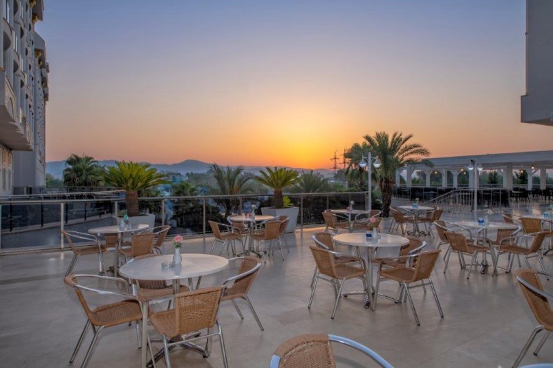 Side utazás Lake & River Side