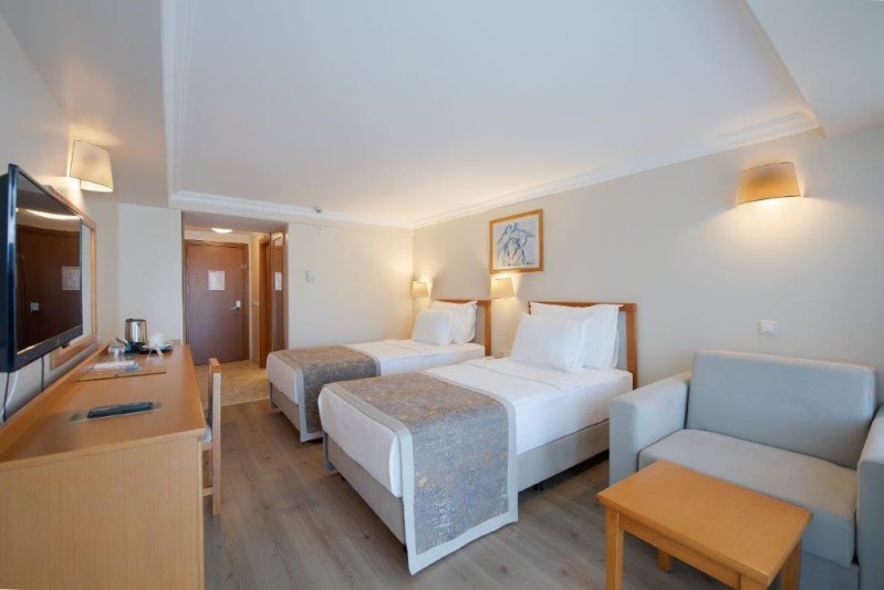 Side utazás Miramare Queen Hotel