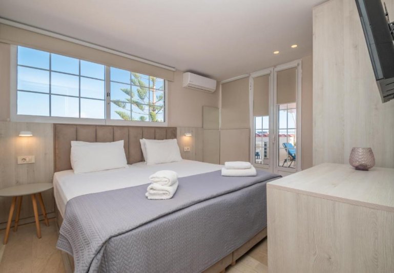 Zakynthos utazás Anadiomeni Stúdiók