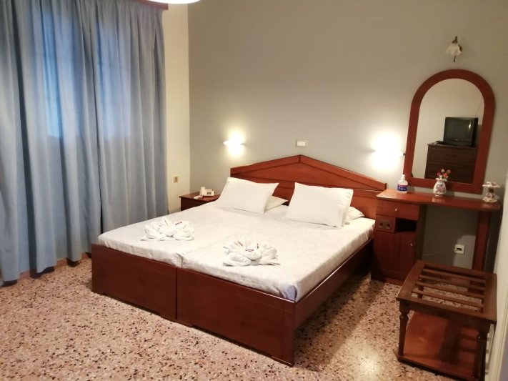 Zakynthos utazás Anadiomeni Stúdiók