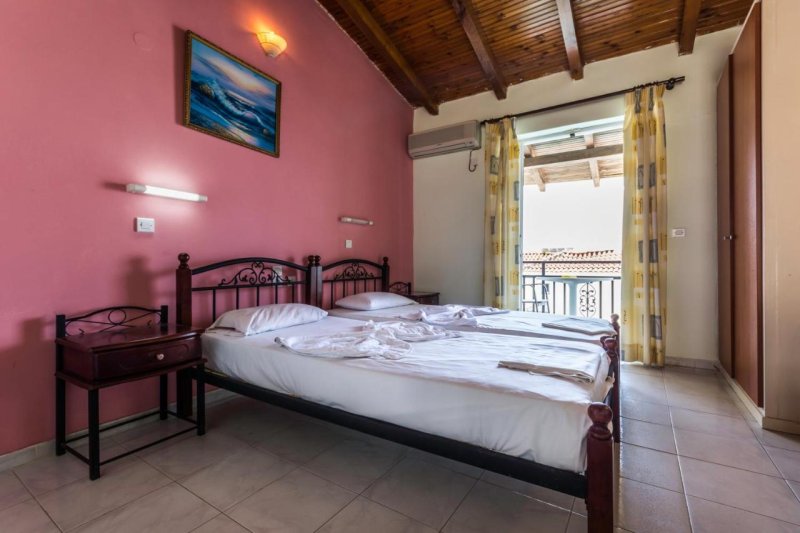 Zakynthos utazás Aparthotel Vossos