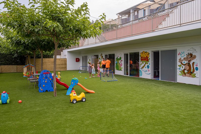 Zakynthos utazás Caretta Paradise Holiday Village Hotel