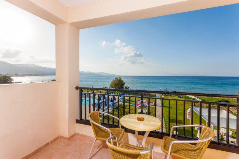 Zakynthos utazás Hotel Alykanas Beach Village 