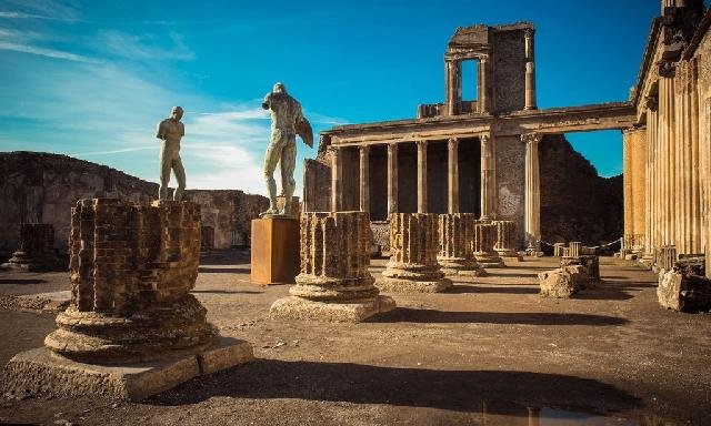 A Nápolyi-öböl Kincsei - Szilveszter Nápolyban