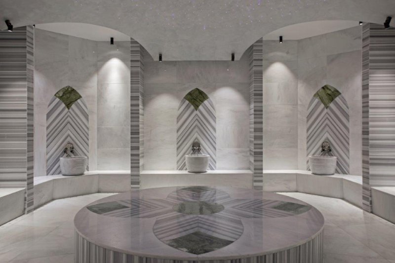 Acanthus & Cennet Barut Collection Side