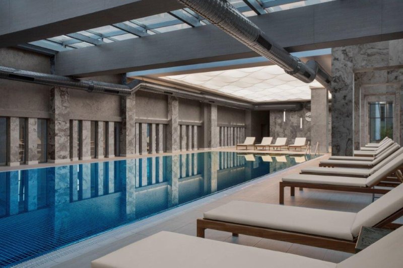 Acanthus & Cennet Barut Collection Side