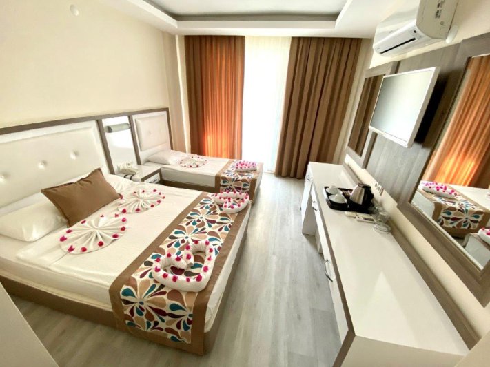 Alanya utazás Acar Hotel