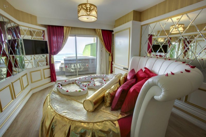 Azura Deluxe Resort & Spa Hotel Alanya
