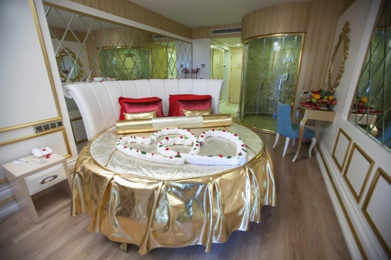 Alanya utazás Azura Deluxe Resort & Spa Hotel