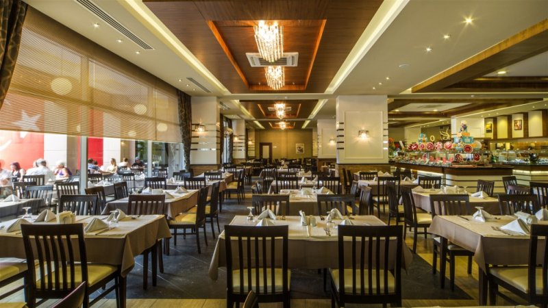 Alanya utazás Dizalya Palm Garden Hotel