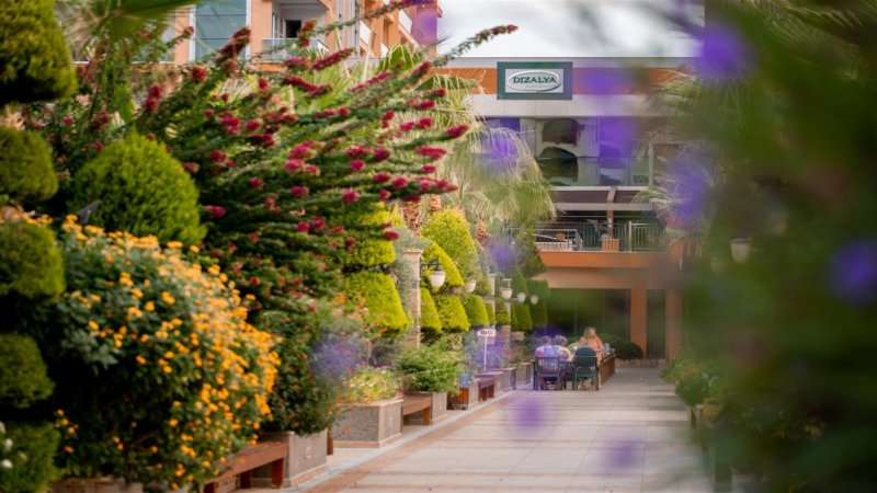 Alanya utazás Dizalya Palm Garden Hotel