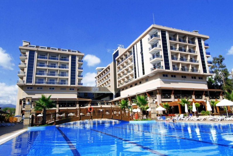Alanya utazás Dizalya Palm Garden Hotel