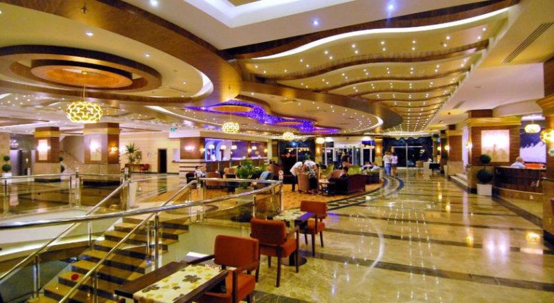 Alanya utazás Dizalya Palm Garden Hotel