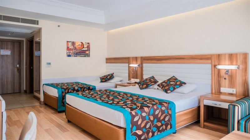 Alanya utazás Dizalya Palm Garden Hotel