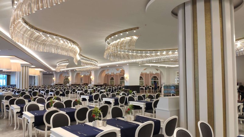 Alanya utazás Granada Luxury Beach