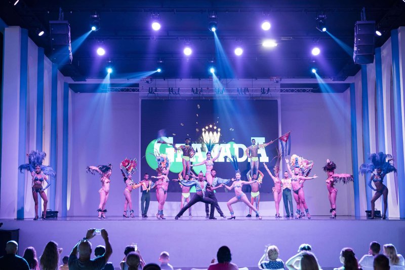 Alanya utazás Granada Luxury Beach