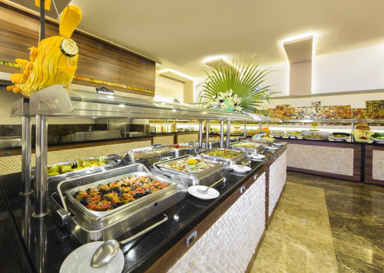 Alanya utazás Kleopatra Royal Palm