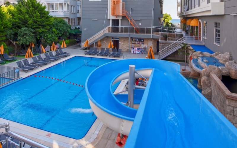 Alanya utazás Monart City Hotel