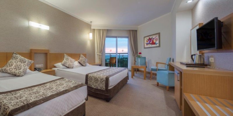 Alanya utazás SAPHIR RESORT