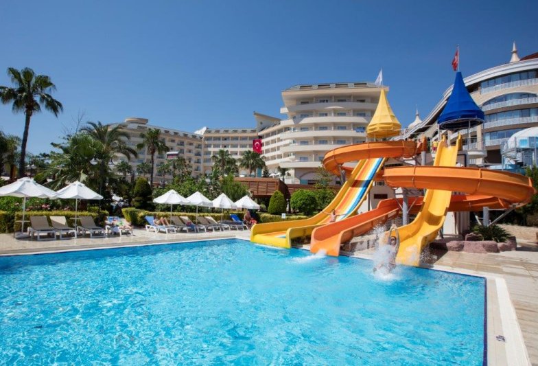 Alanya utazás SAPHIR RESORT