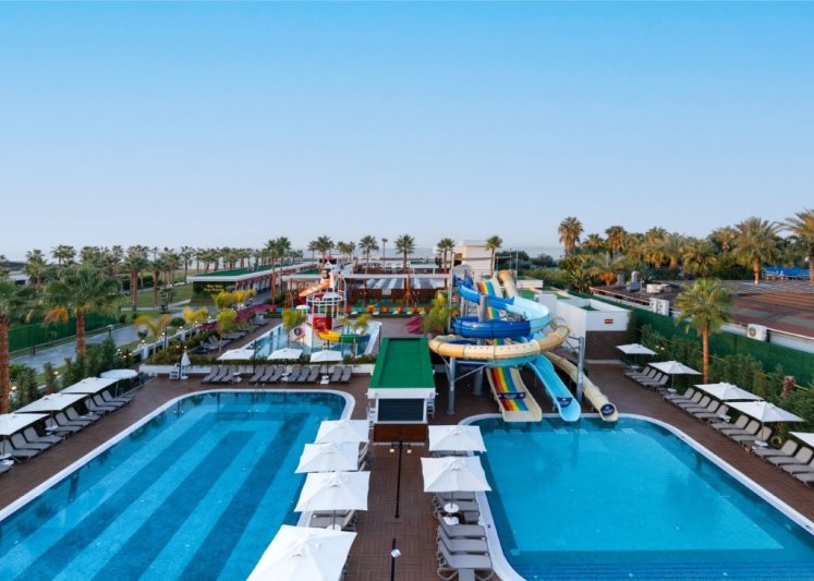 Alanya utazás Serenity Queen Hotel