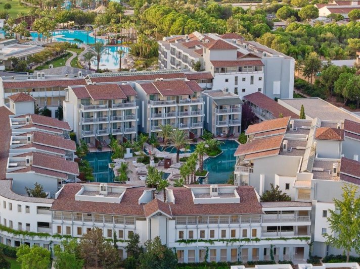 Antalya utazás Barut Collection Lara Resort