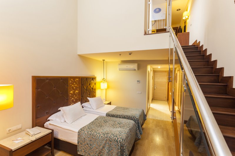 Antalya utazás Melas Lara Hotel