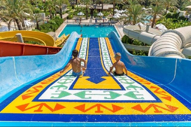 Antalya utazás Royal Wings Hotel