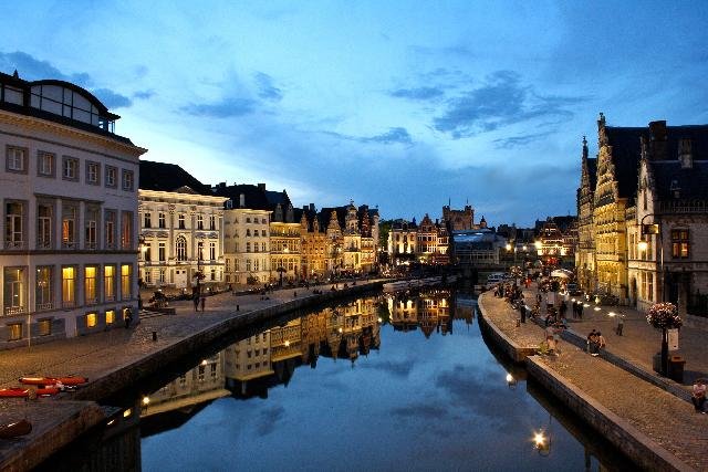 Benelux körutazás repülővel