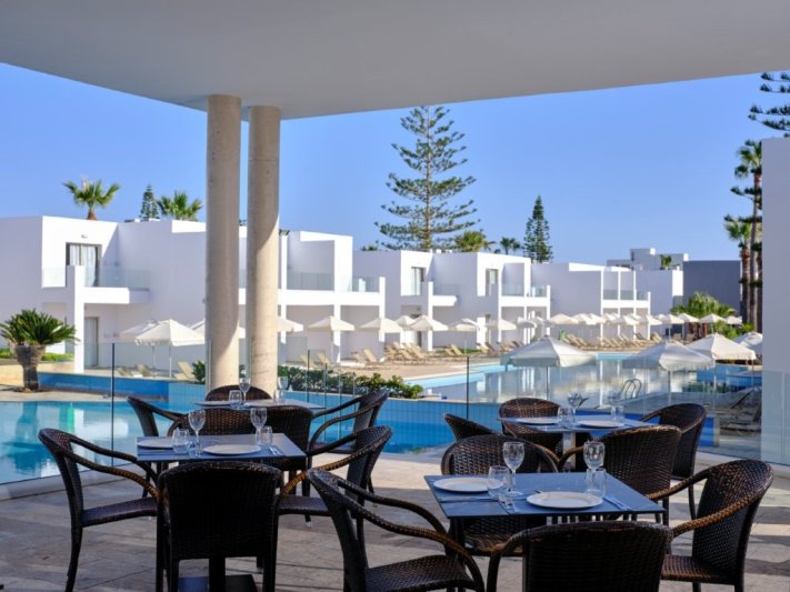Atlantica Panthea Resort Ciprusi