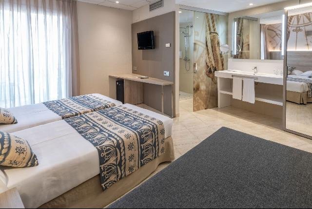 Costa Brava utazás Hotel GHT Maritim