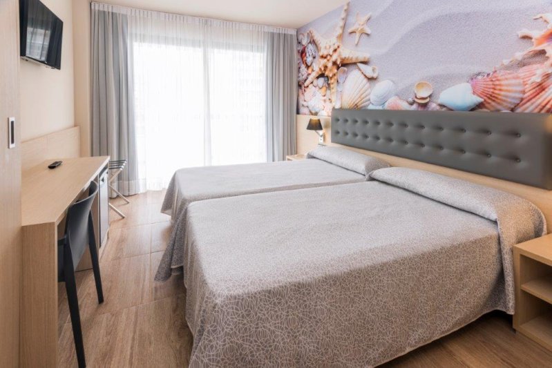 Costa Brava utazás Hotel Tropic Park