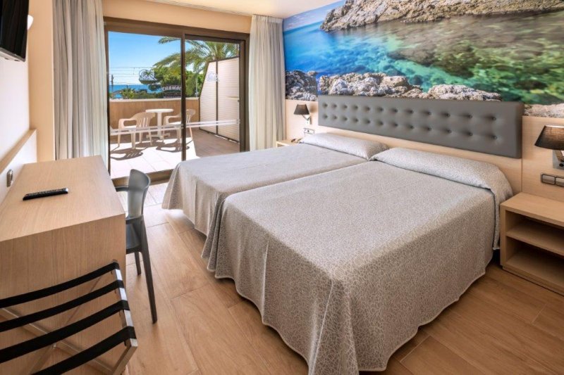 Costa Brava utazás Hotel Tropic Park