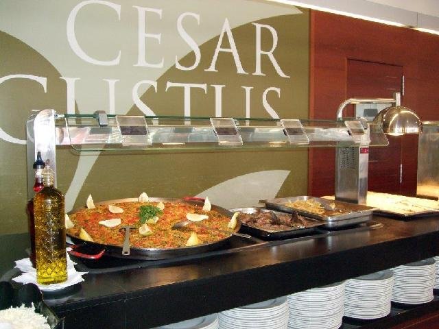 Costa Dorada utazás Hotel Augustus Cesar