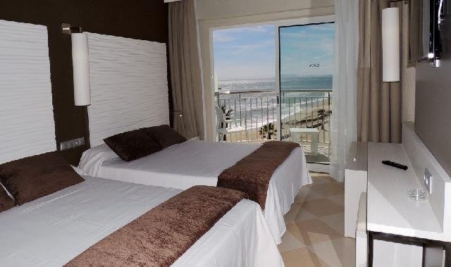 Costa Dorada utazás Hotel Augustus