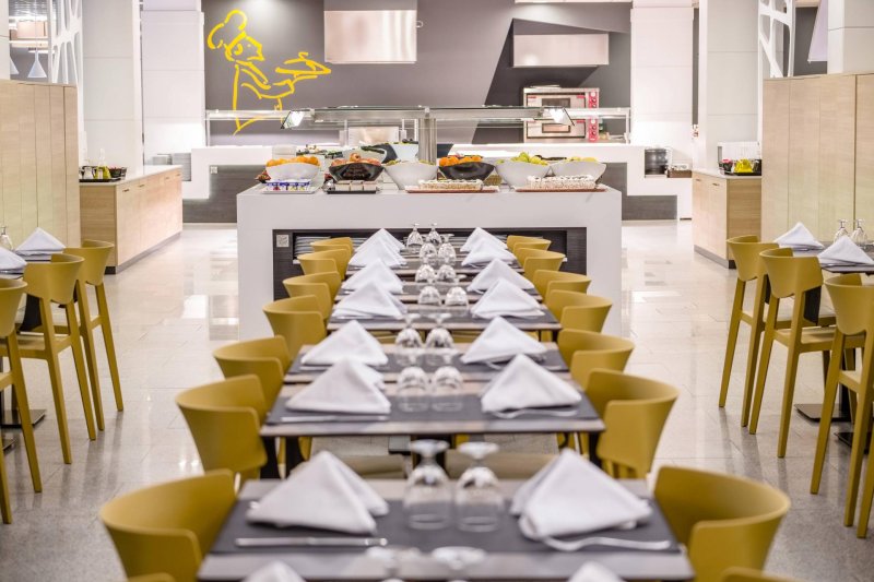 Costa Dorada utazás Hotel California Garden