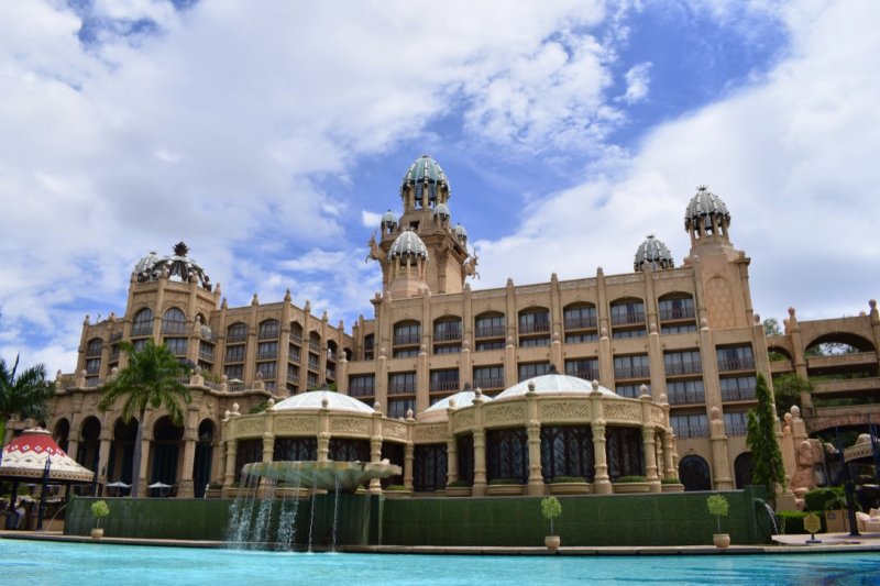 Dél-Afrikai körutazás Fokváros nevezetességeivel, szafarival, pihenéssel Sun City