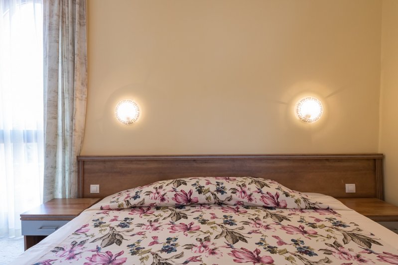 Napospart utazás Hotel Hrizantema