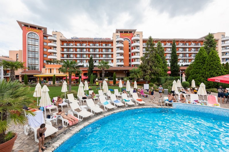 Napospart utazás Hotel Hrizantema