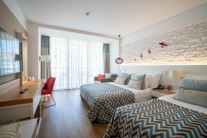 Kemer utazás Akra Kemer