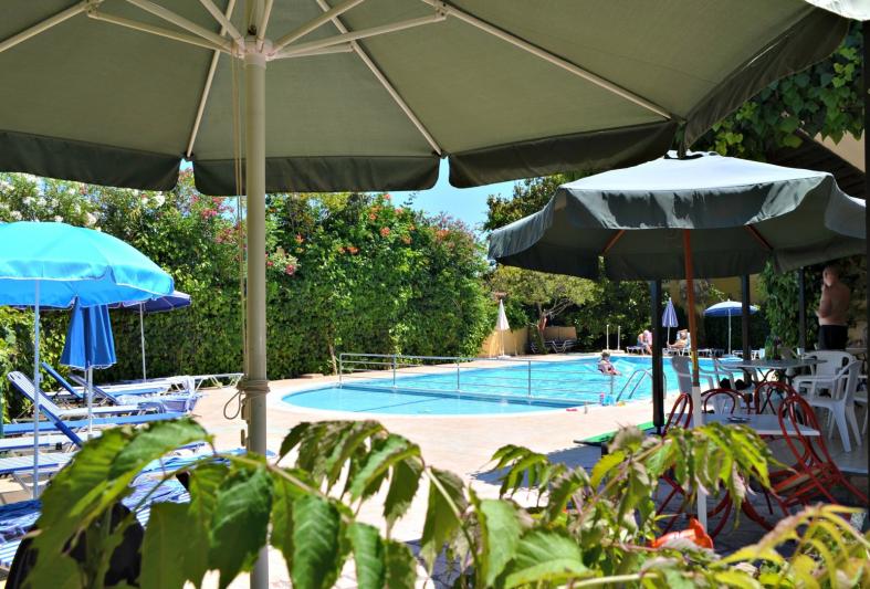 Mayflower Apartmanház Korfu Moraitika